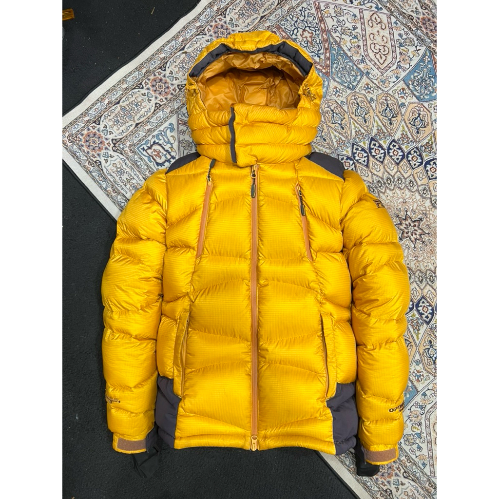 JAKET BULU ANGSA FILA