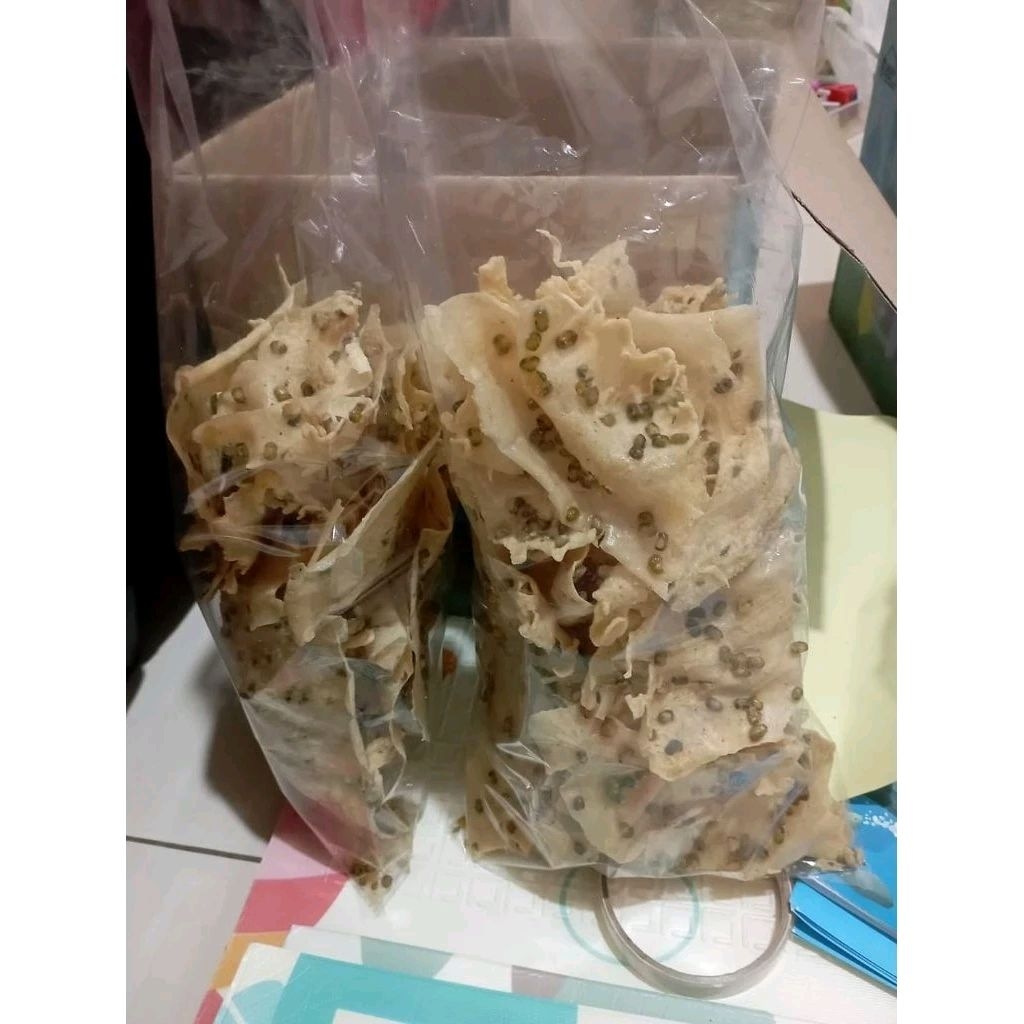 

peyek kacang hijau, peyek udang, peyek kacang tanah