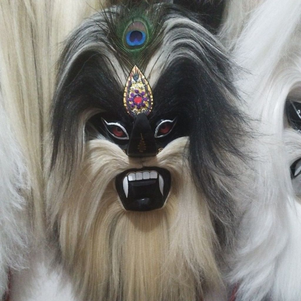 Topeng Ganong Mata Kaca Hitam