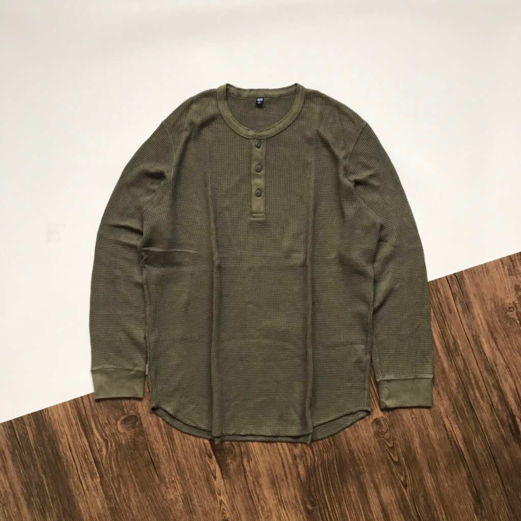 Uniqlo waffle longsleeve