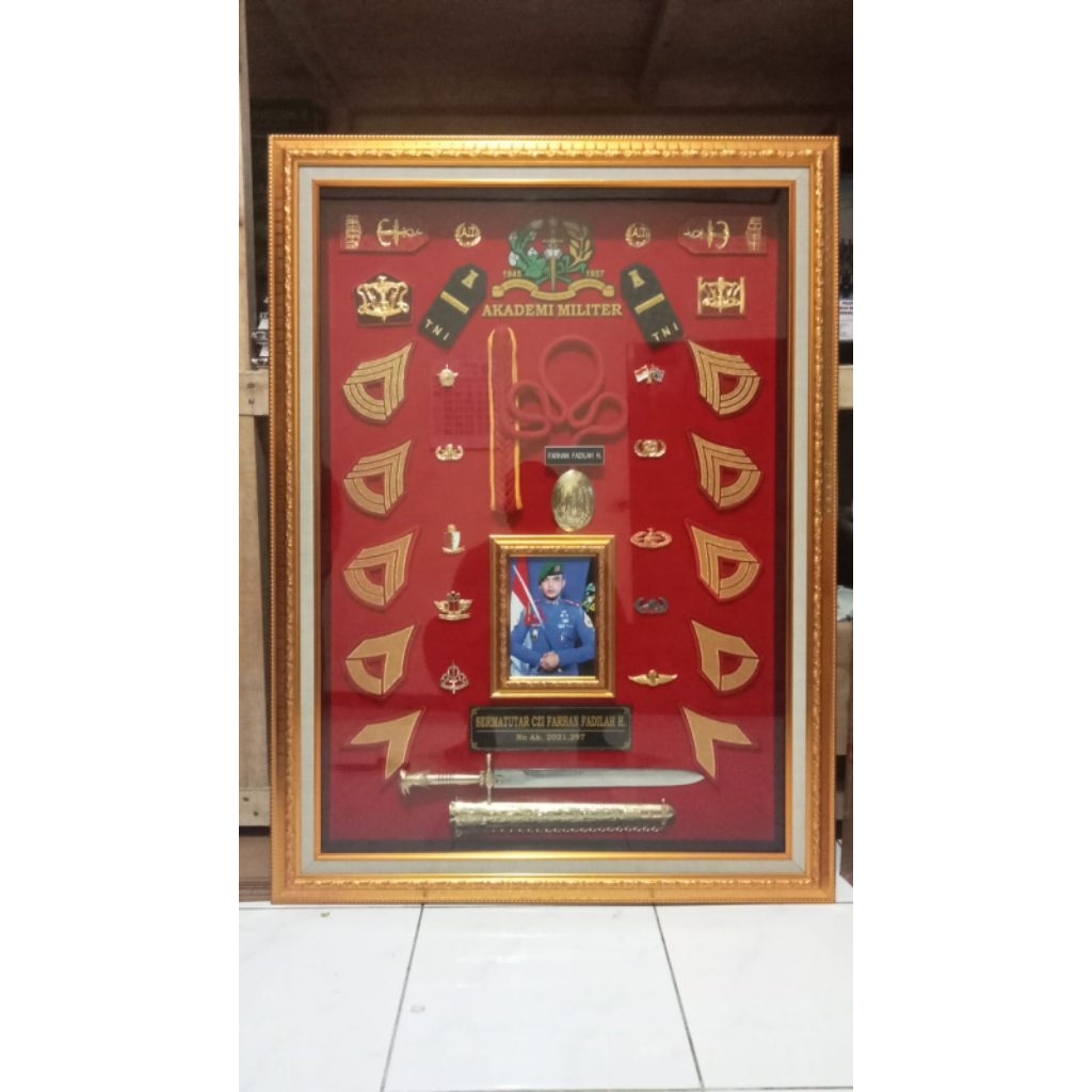 figura taruna akmil | cinderamata akmil