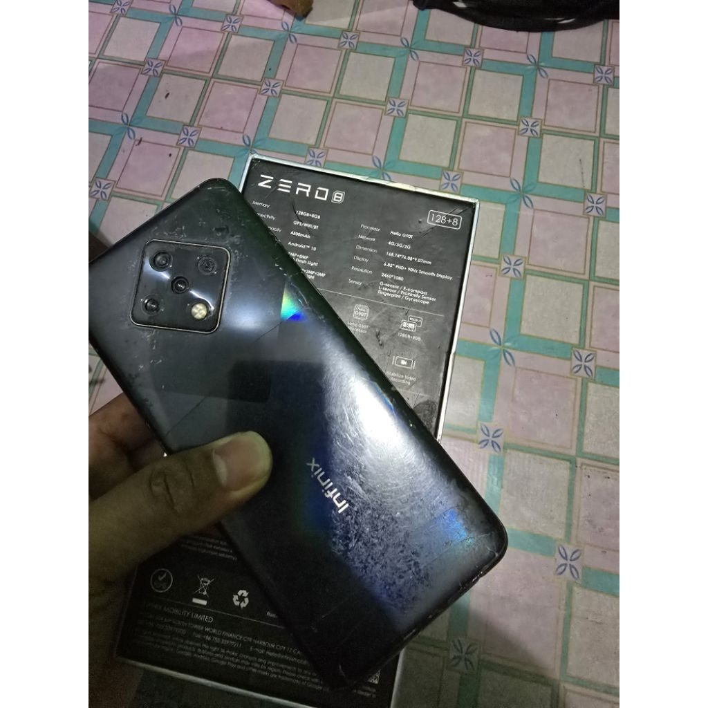 infinix zero 8 ram 8gb /128 hp kotak minus lcd fisik seperti di foto mesin segel