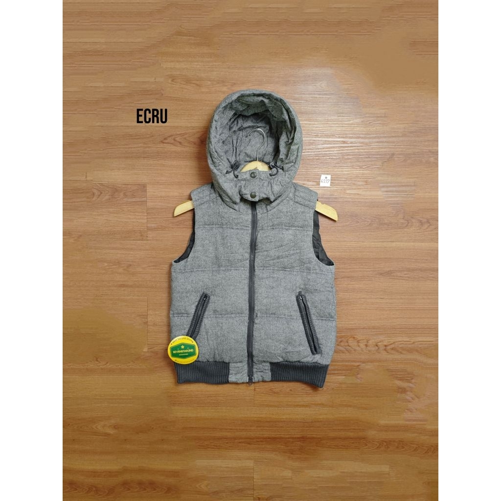 ecru Puffer vest