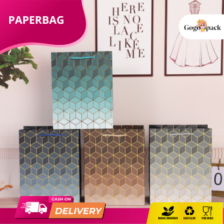 

Paperbag / Paper Bag Tebal / Tas Kado / Tas Souvenir / Paperbag Hadiah Ultah / Paperbag Besar / Tas Hampers / Paperbag Hotprint Emboss AN01A3-AN03A3