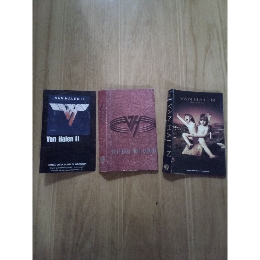 hanya cover kaset van halen | tanpa kaset