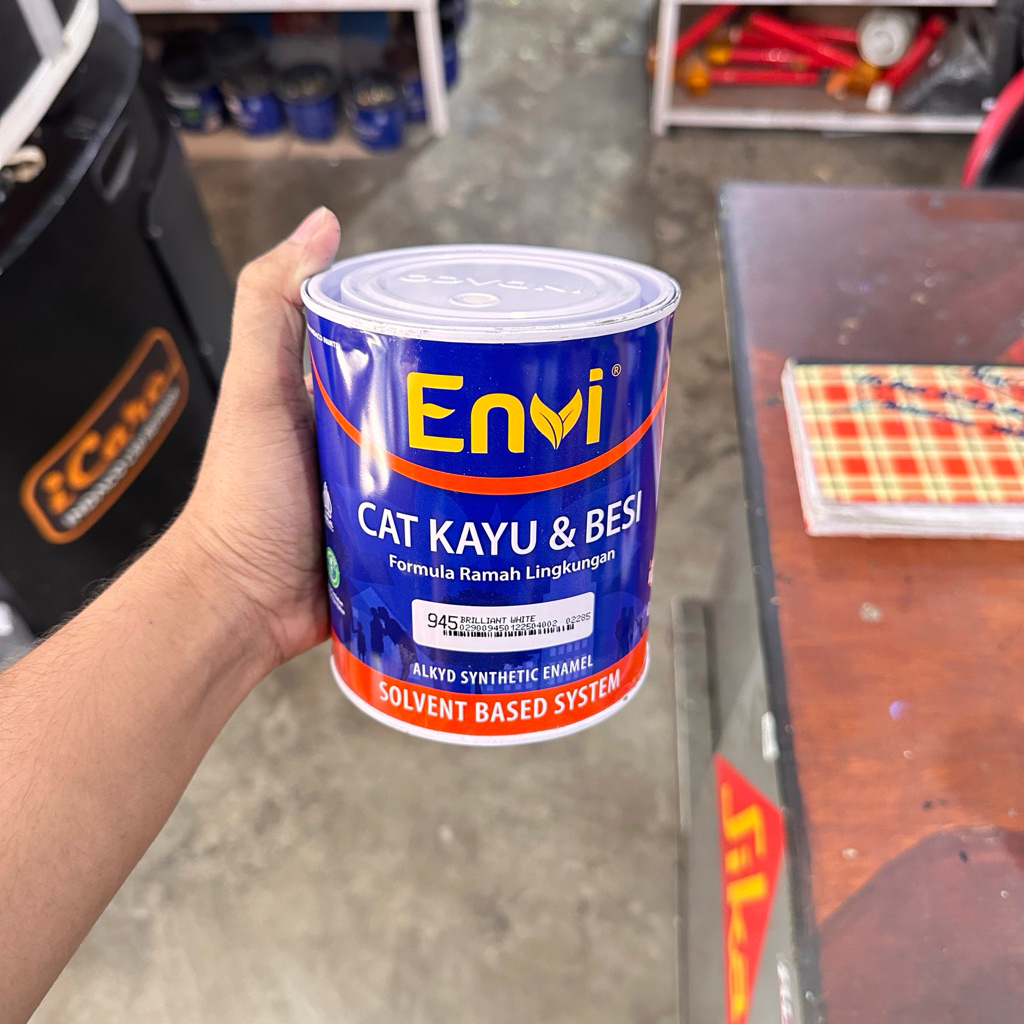 

ENVI Cat minyak kayu dan besi warna putih 0,9 LITER