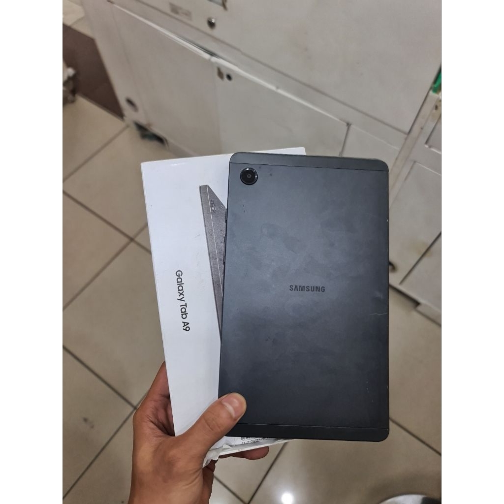 Samsung Tab A9 ram 4/64gb wifi only second