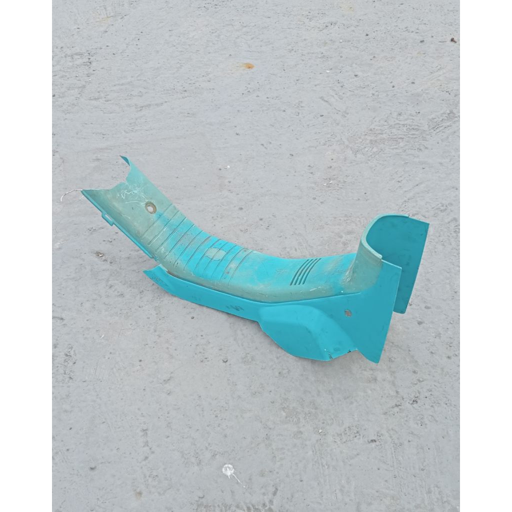 body Astrea grand biru tosca cover bodi Astrea grand biru tosca pelana tengah Honda grand bulus bodi