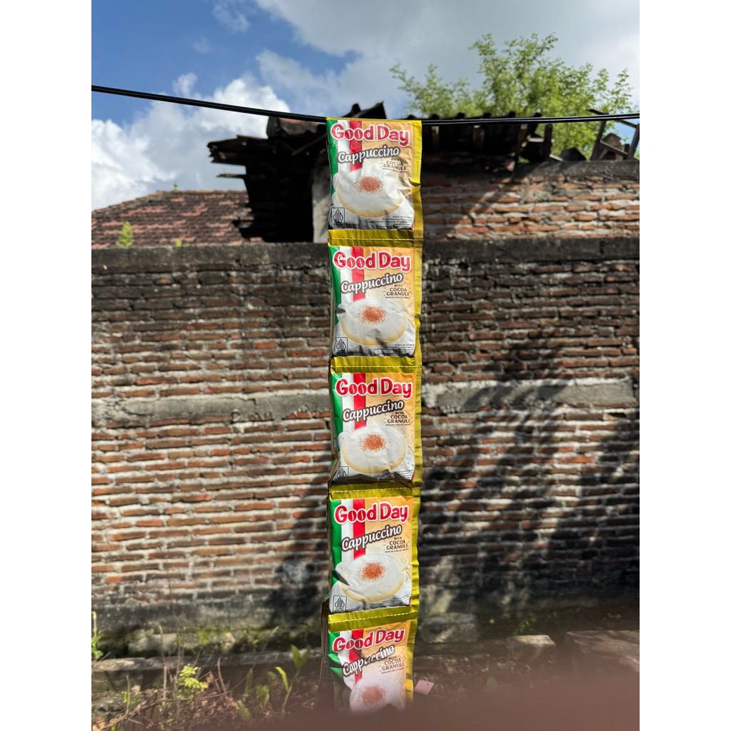 

Good Day cappucino 1 renteng isi 10 sachet