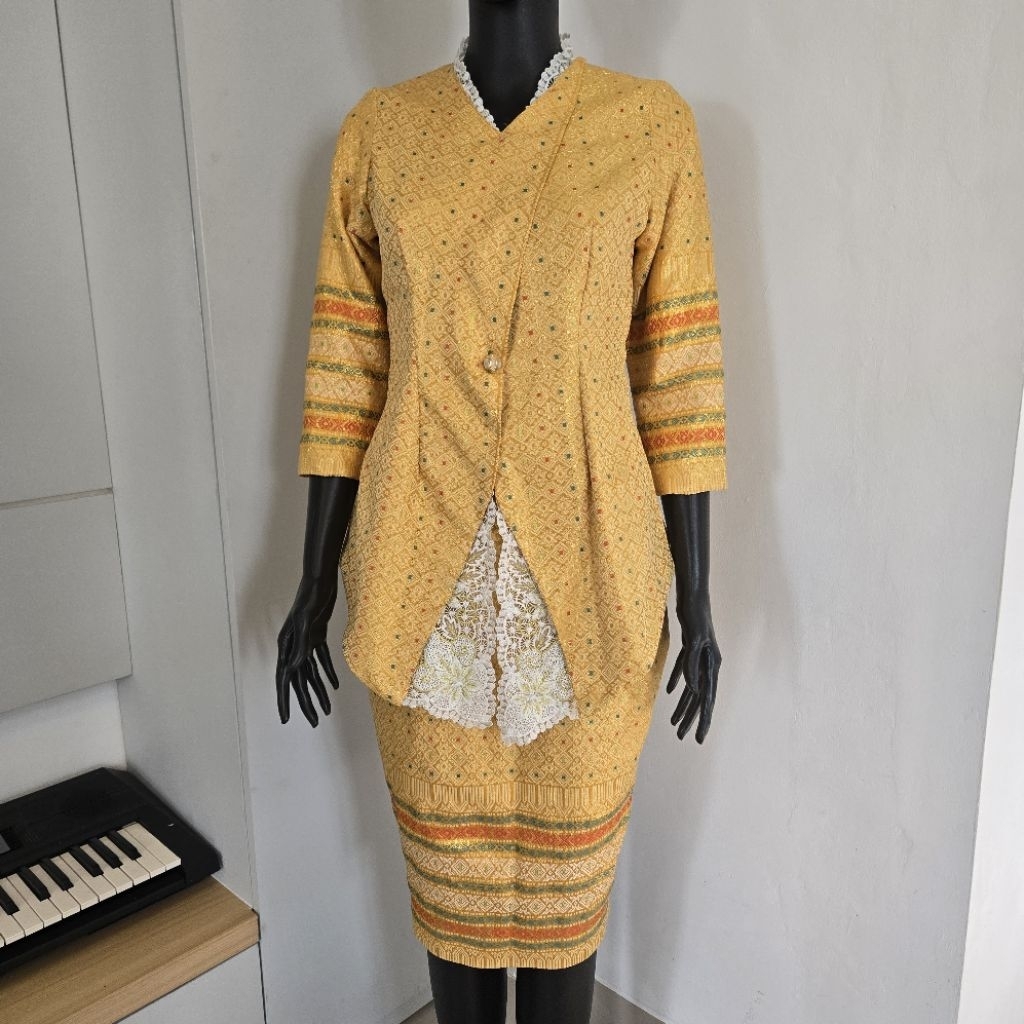 Setelan Songket Wanita