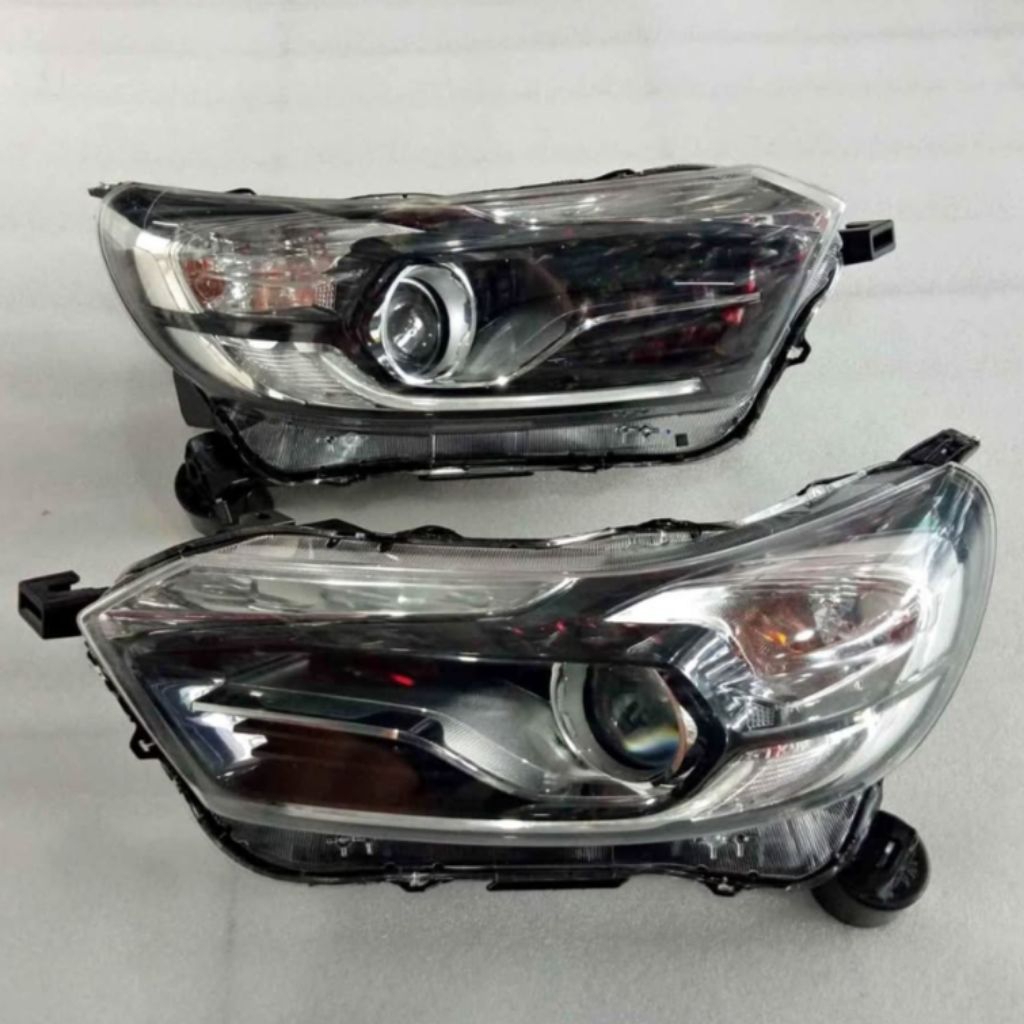 Headlamp Honda Brio / Mobilio Facelift Rs  / lampu depan honda brio mobilio facelift rs 2018 2019 20