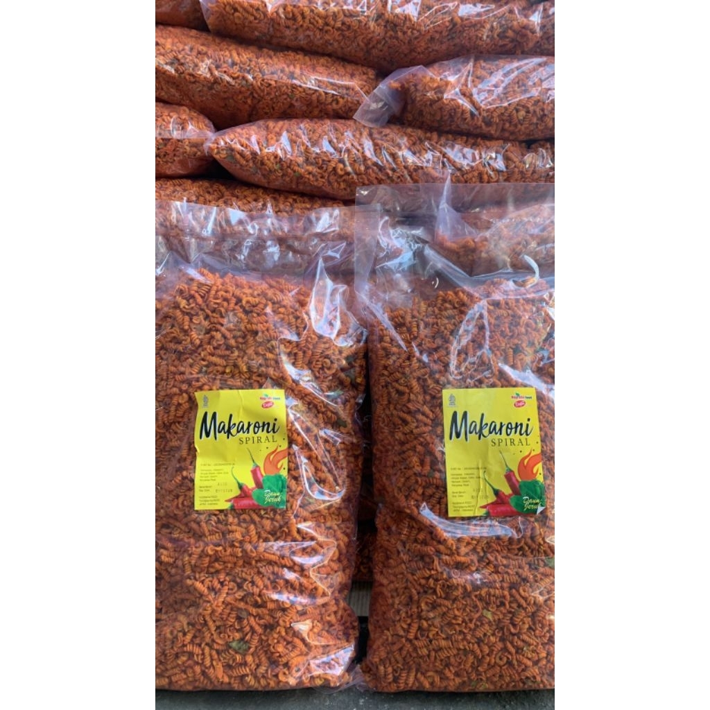 

Cemilan Viral Makaroni spiral pedas enak