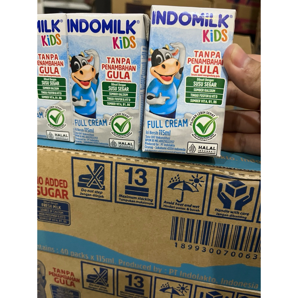 

INDOMILK KIDS SUSU UHT rasa Full Cream dan Vanilla 115ML