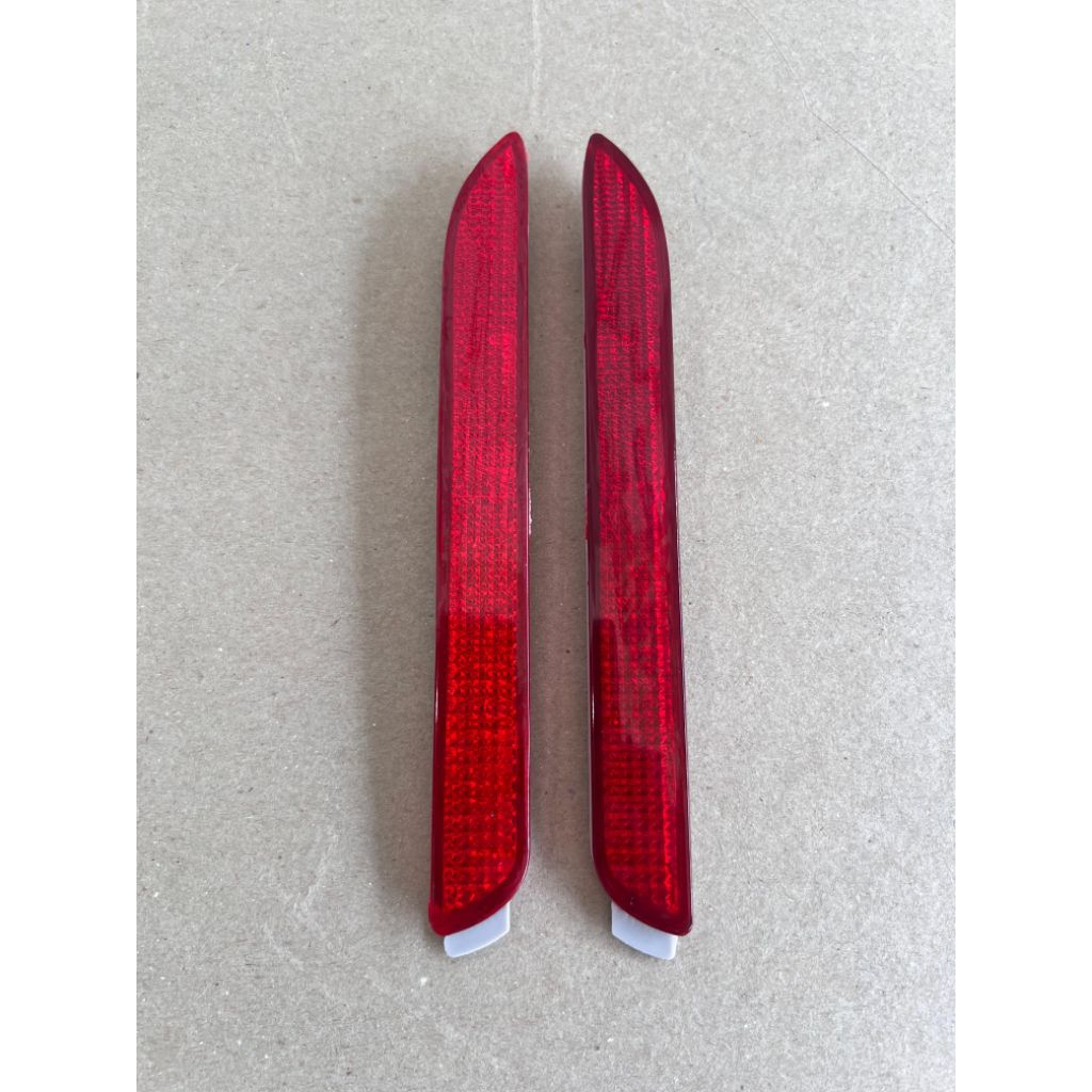 Mata Kucing Bemper belakang Innova 2005-2010