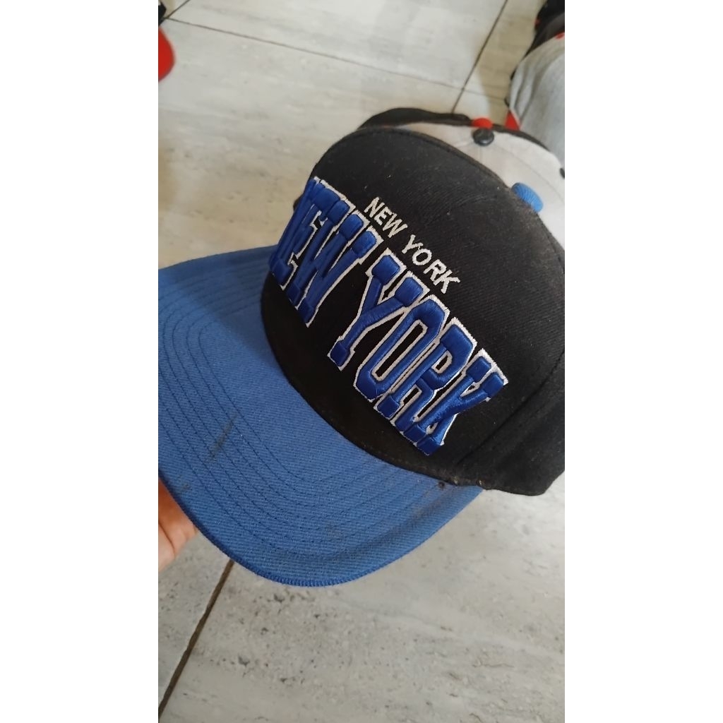 TOPI ORIGINAL SECOND BRANDED
