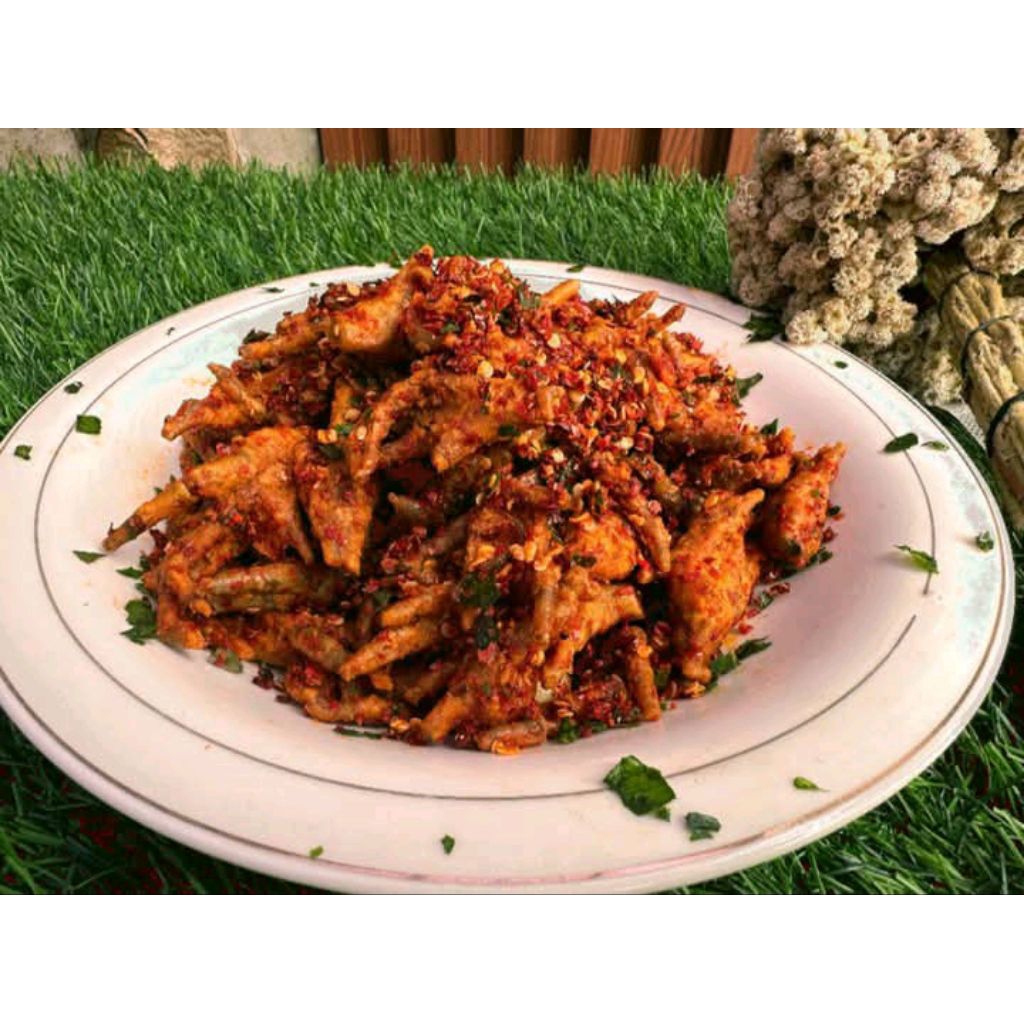 

[ Promo ] 100 Gr Ceker kriukkz Dengan tulangnya Pedas daun jeruk Khas Bandoeng