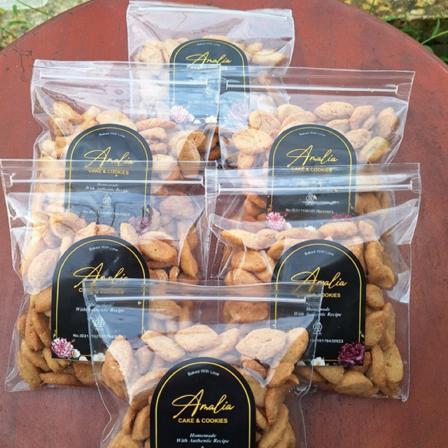 

[Amalia Snack] Biji Ketapang Renyah Gurih Manis 200gr