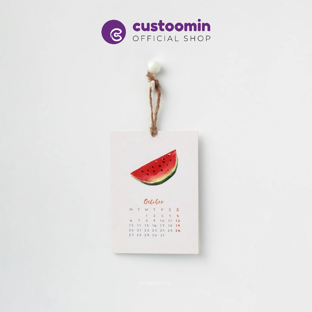 

Kalender 2026 #Model Rustik (Ukuran A6 14,8 x 10,5 cm) - Kalender Dekorasi | Custoom.in