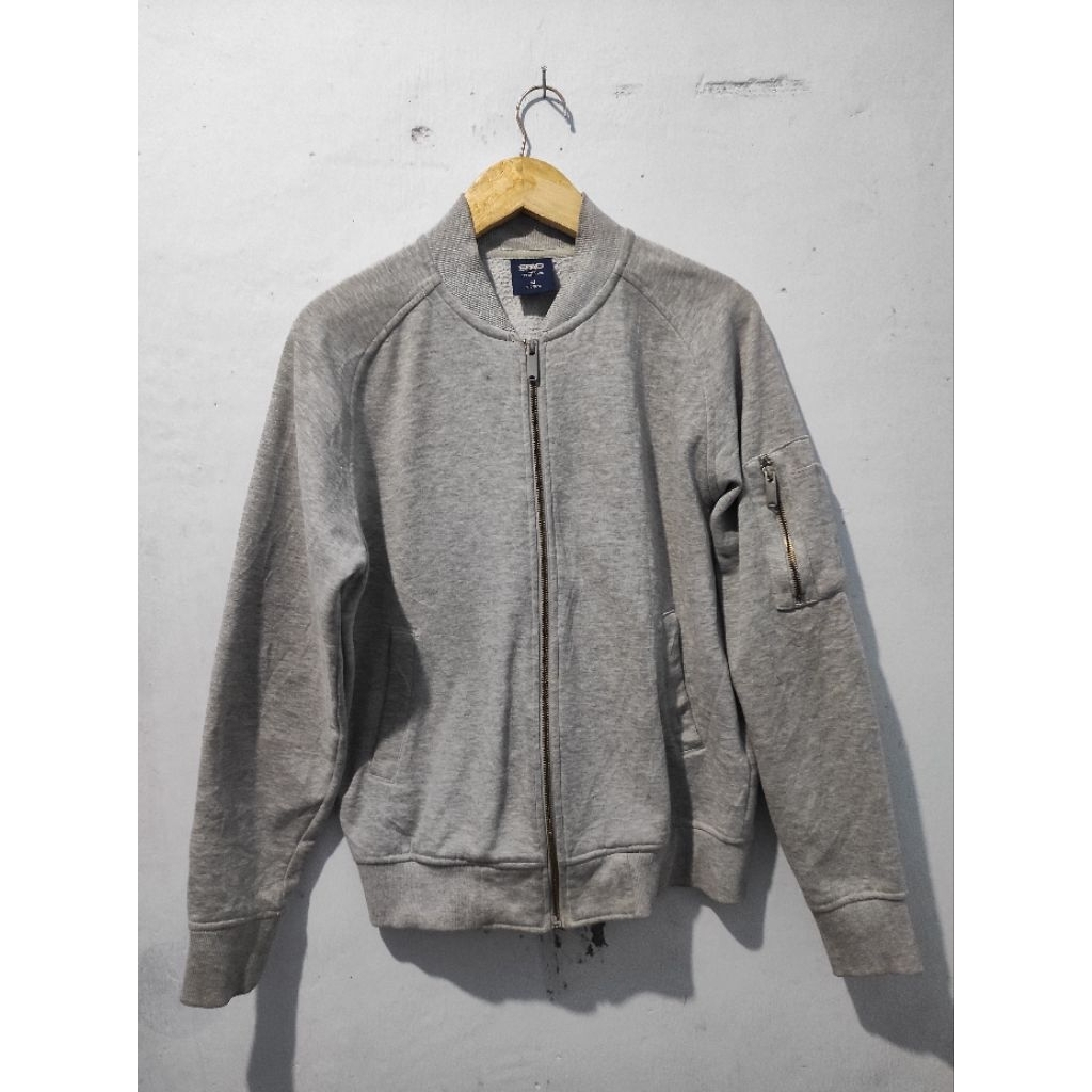 BOMBER JACKET SPAO GREY POCKET LENGAN