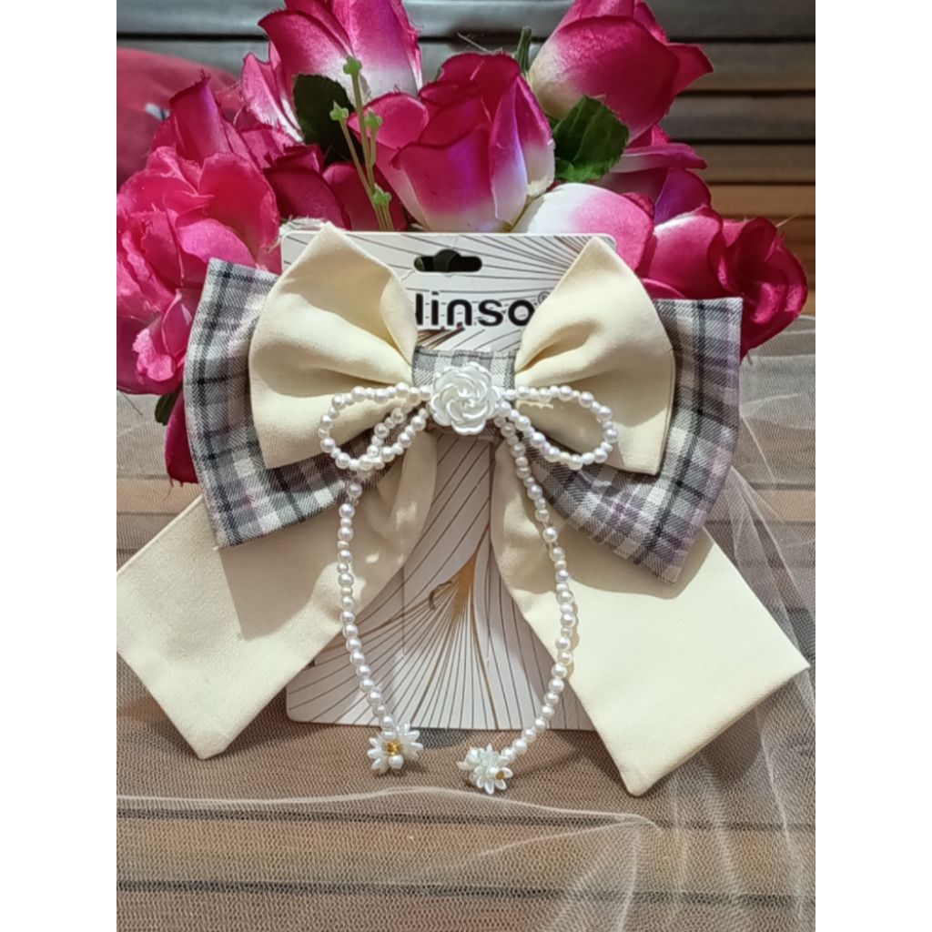 

Pita besar khas sekolah Immanuel Pontianak