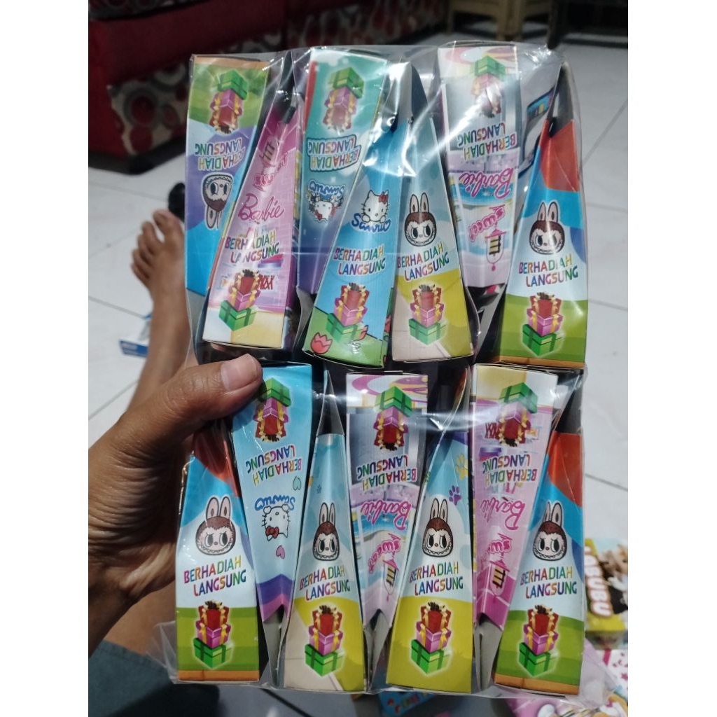 

kotak kado berhadiah premium