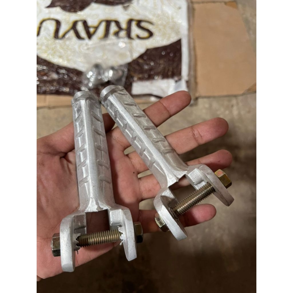 footstep Honda CRF postep Honda CRF step belakang CRF pijakan kaki CRF