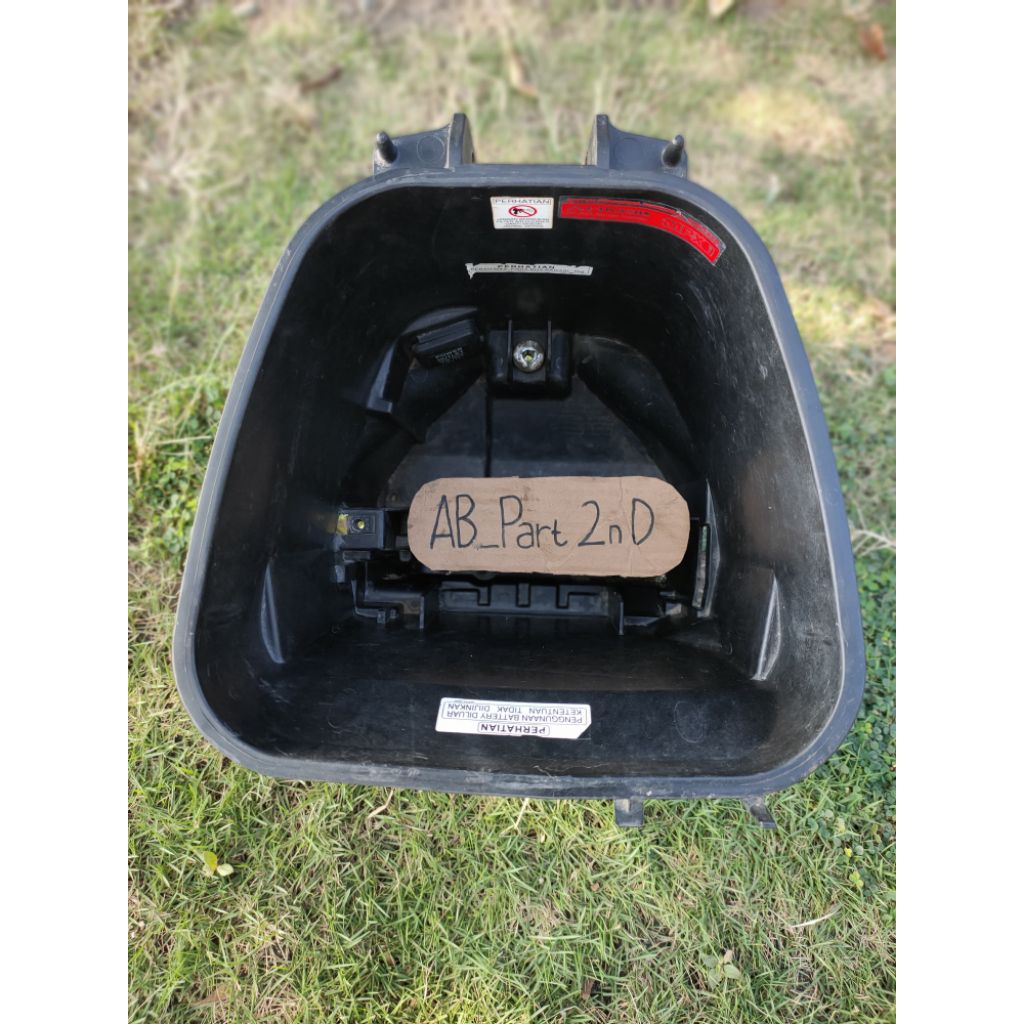 box bagasi helm supra x 125 fi k41 bagai jok honda supra x 125 fi k41 original