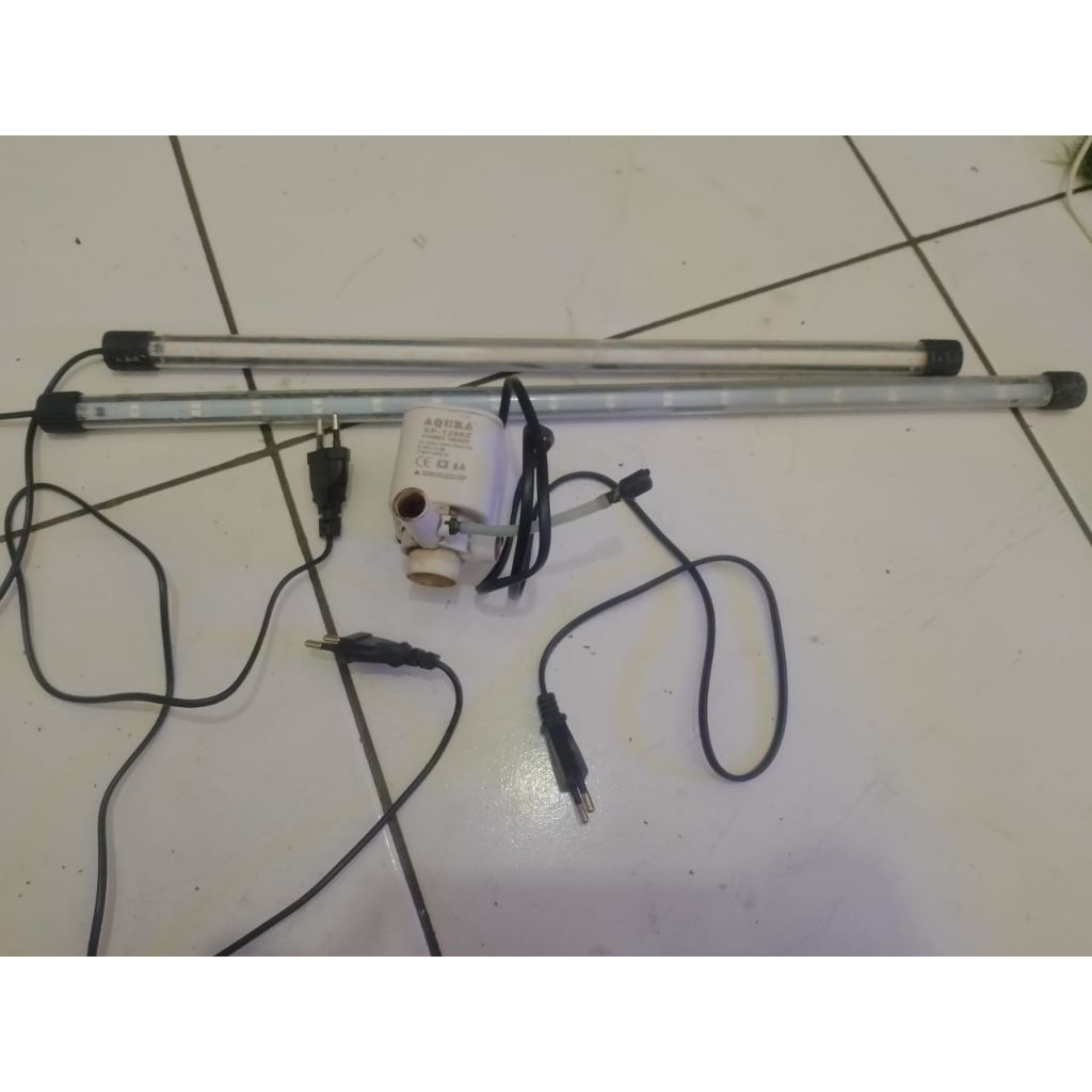 lampu akuarium