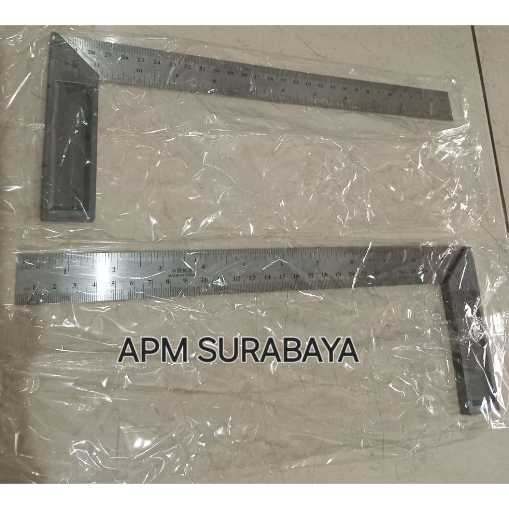 SIKU TUKANG / PENGGARIS L / PENGGARIS SUDUT 90°  /PENGGARIS BESI SIKU L