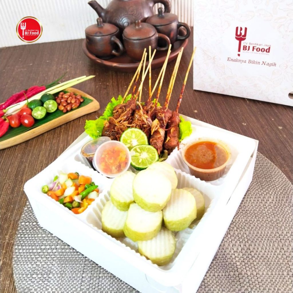

Sate Ayam / Sate Box / Sate Ayam box / sate kotak / Sate enak / Bj food