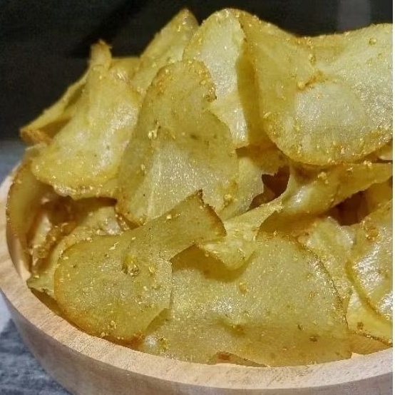 

Kripik Singkong Ketumbar Manis Asin Gurih 500 Gram / Cemilan Kering Renyah Food Snacks