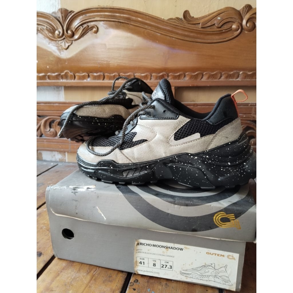 Preloved Sepatu Sneakers Guten Inc Nasa Jericho Moon Shadow