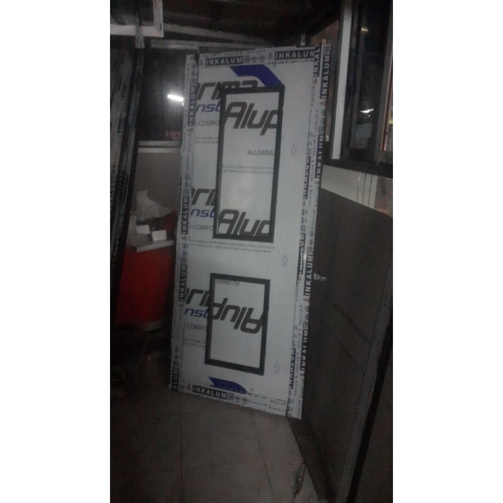 pintu dan kusen alumunium