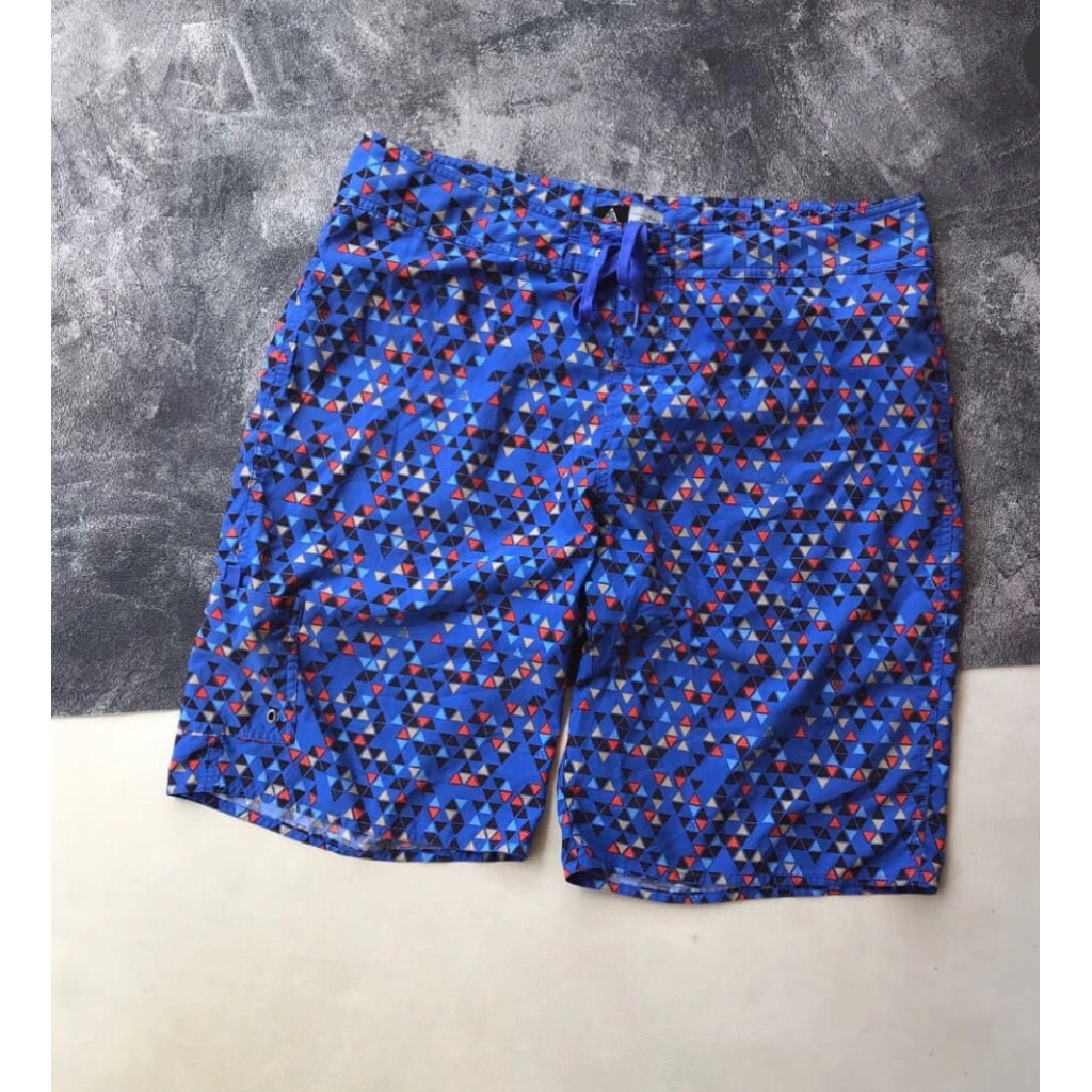 celana pendek Surfing nike acg second