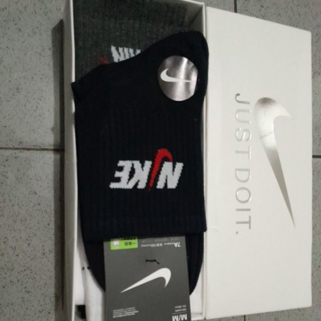 Kaos Kaki Nike Ori (Box isi 5 Pcs)