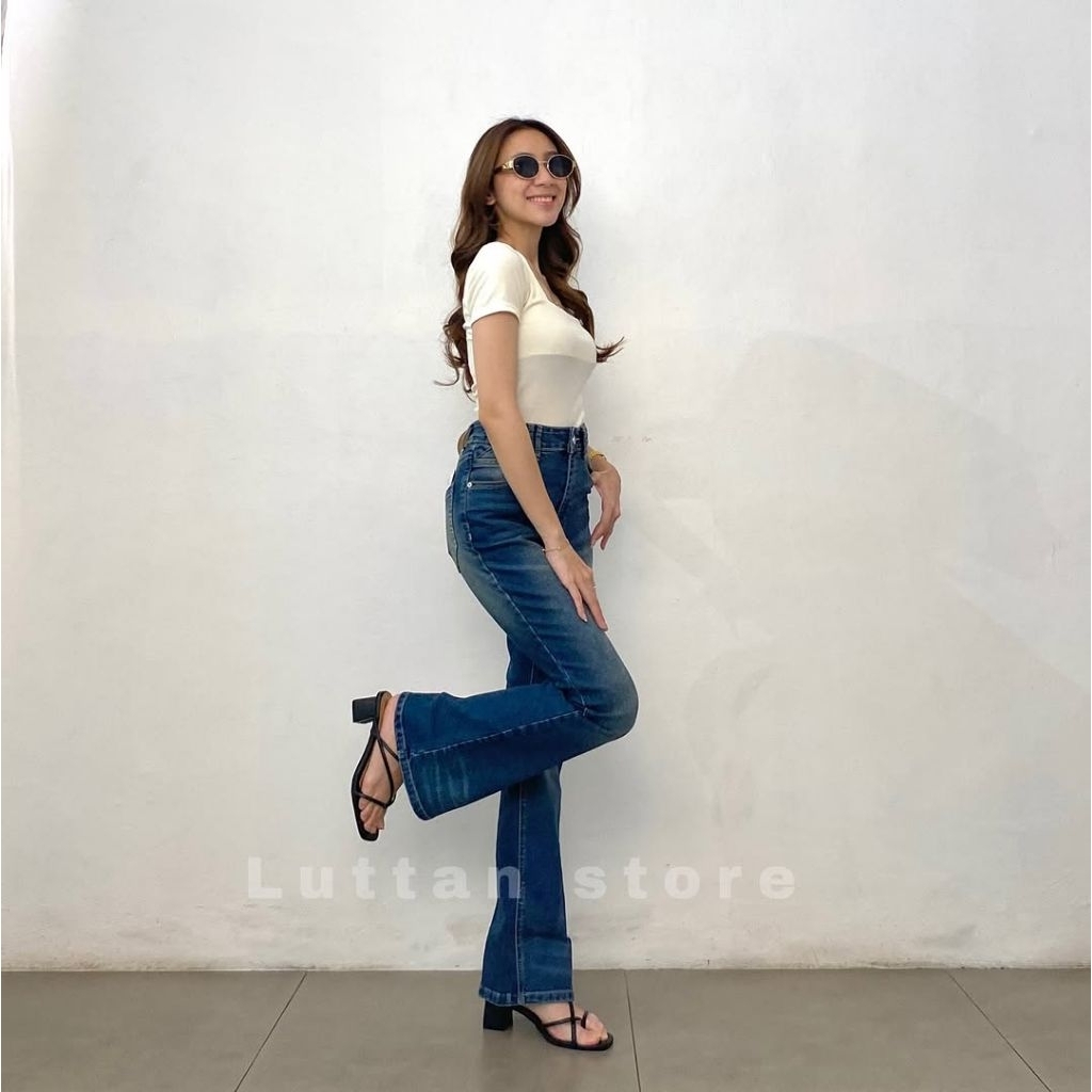 Lylia Cutbray Jeans
