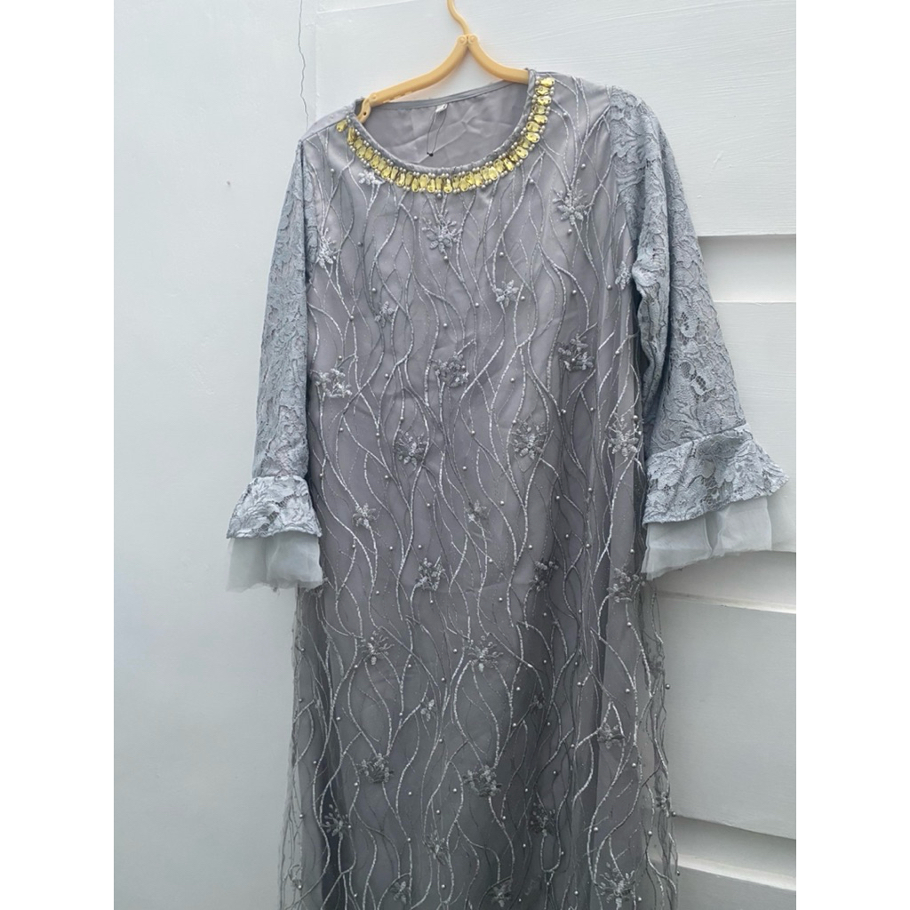 Dress Brokat Silver Abu