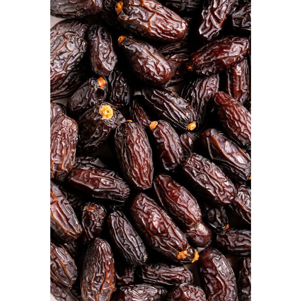 

KURMA SAFAWI ROYAL MADINAH 500GR/ KURMA ARAB SAUDI/ KURMA HITAM/ OLEH-OLEH HAJI DAN UMROH