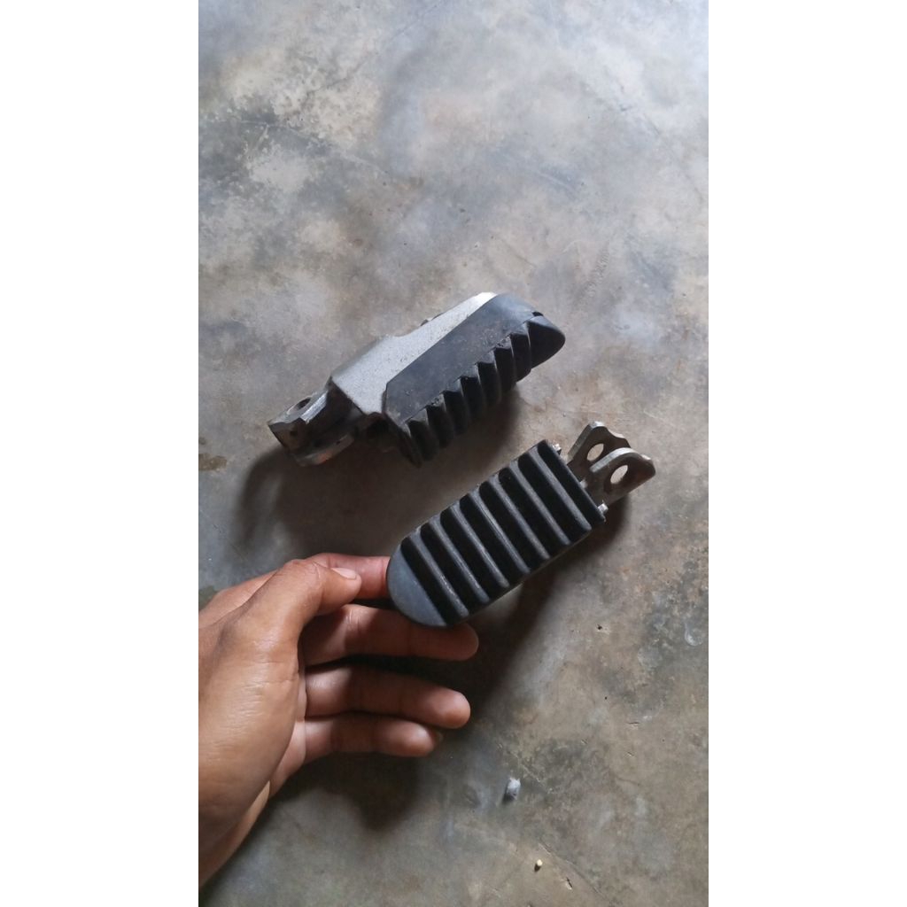 footstep depan KLX 150