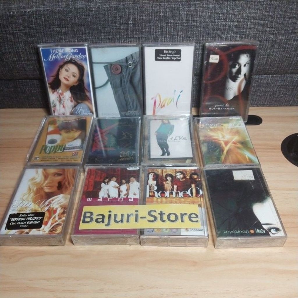 Kaset Pita "Yuni Shara" "Potret" "Padi" "Ruth Sahanaya" "Yovie & The Nuno" "Yovie n Nuno" "Poppy Mer