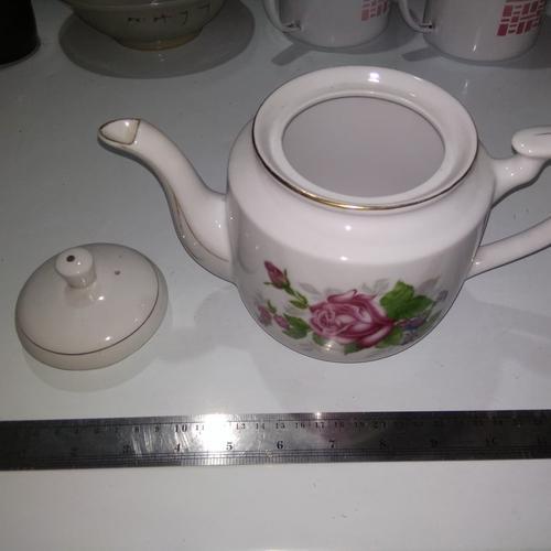 

TEKO CERET TEAPOT KERAMIK PORSELEN ANTIK VINTAGE KLASIK KUNO JADUL TUA