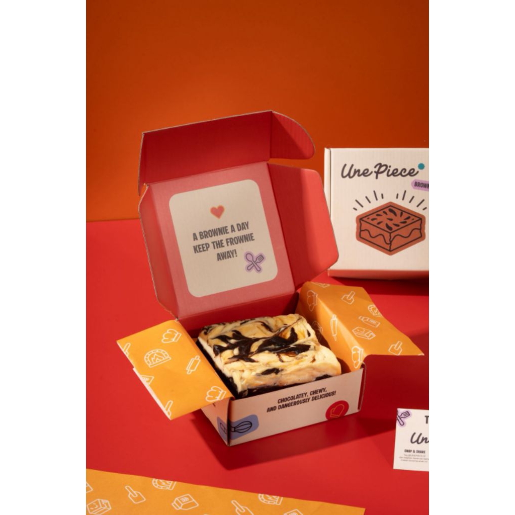 

CHEESECAKE BROWNIES ELIXIR OF GOLD BROWNIES UNE PIECE