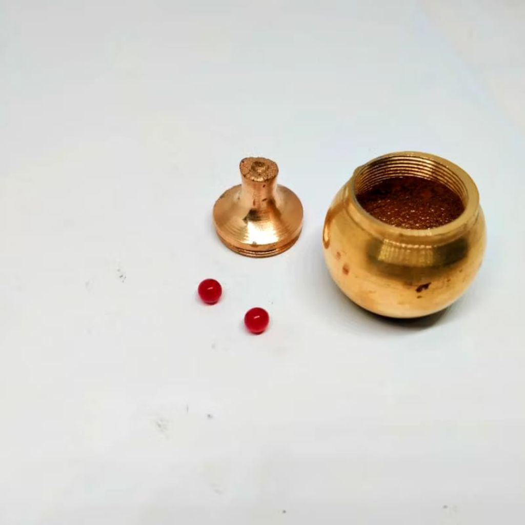 Batu Merah Delima Asli + Kendi Kuningan