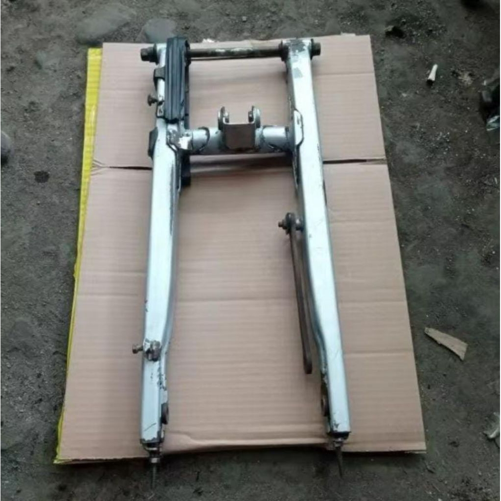 Sasis arem belakang motor Yamaha Jupiter z Burhan/Jupiter Z1/Jupiter ZX / asli cabutan original