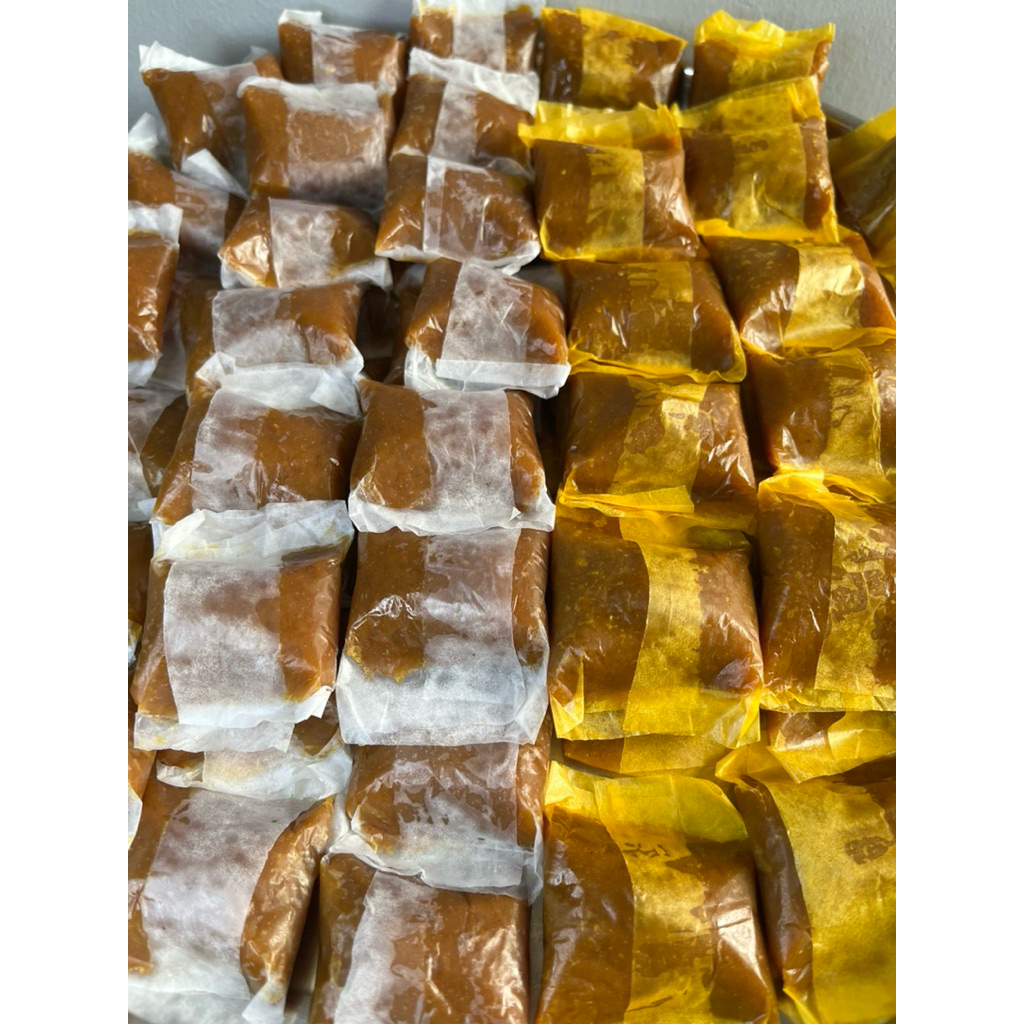 

Wajik/Wajit Geplak Ketan Kelapa Angleng Jahe