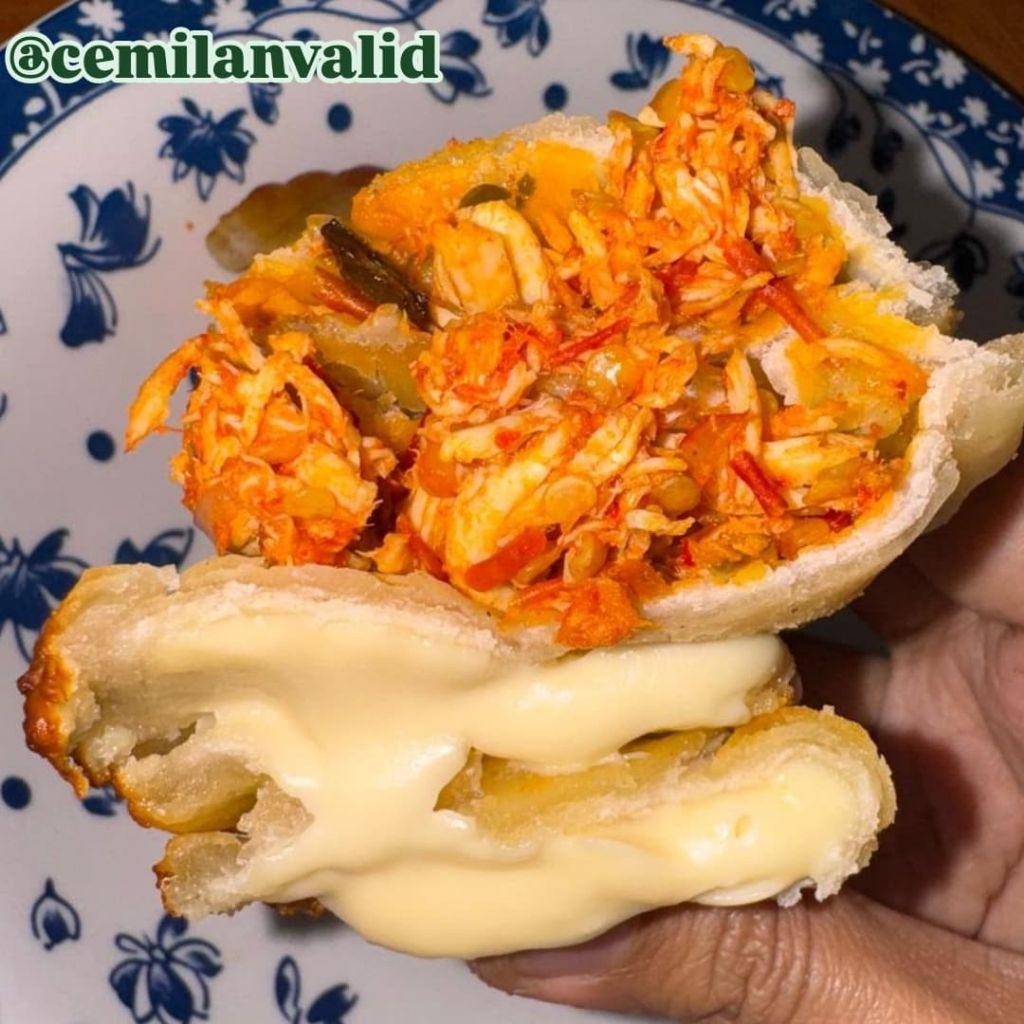 

Cireng isi ayam suwir - Cireng isi keju lumer