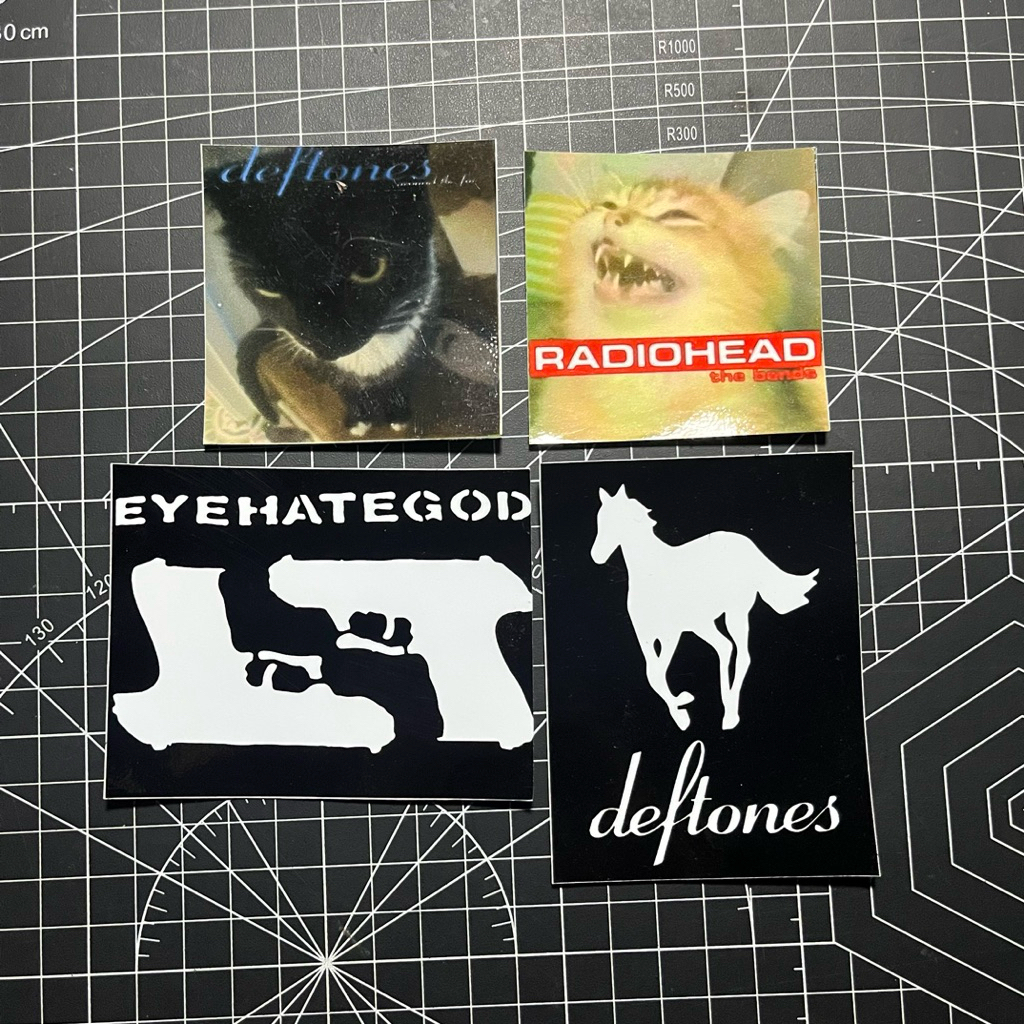 

STICKER BAND | DEFTONES RADIOHEAD EYEHATEGOD | STIKER HELM HP LAPTOP TUMBLER