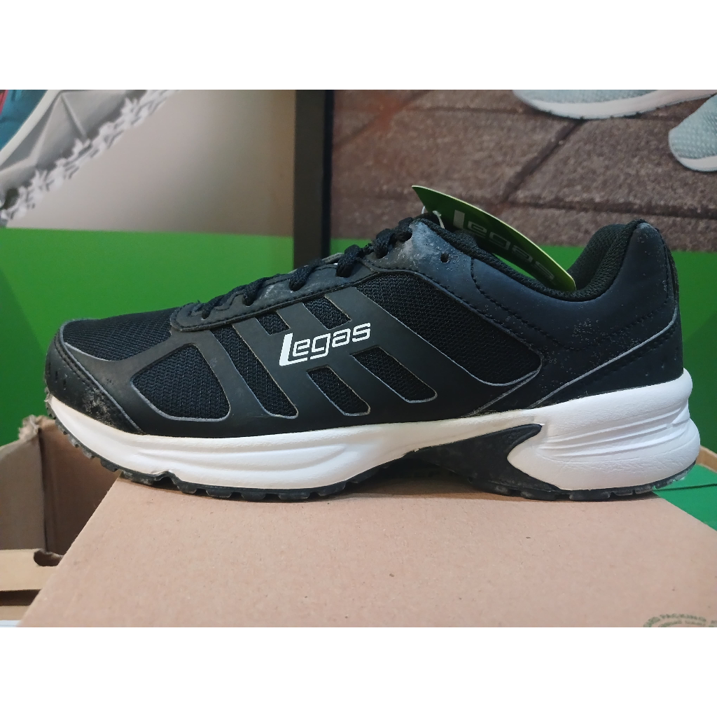 Sepatu RUNNING /SEKOLAH MURAH LEGAS ATOM LA  HITAM