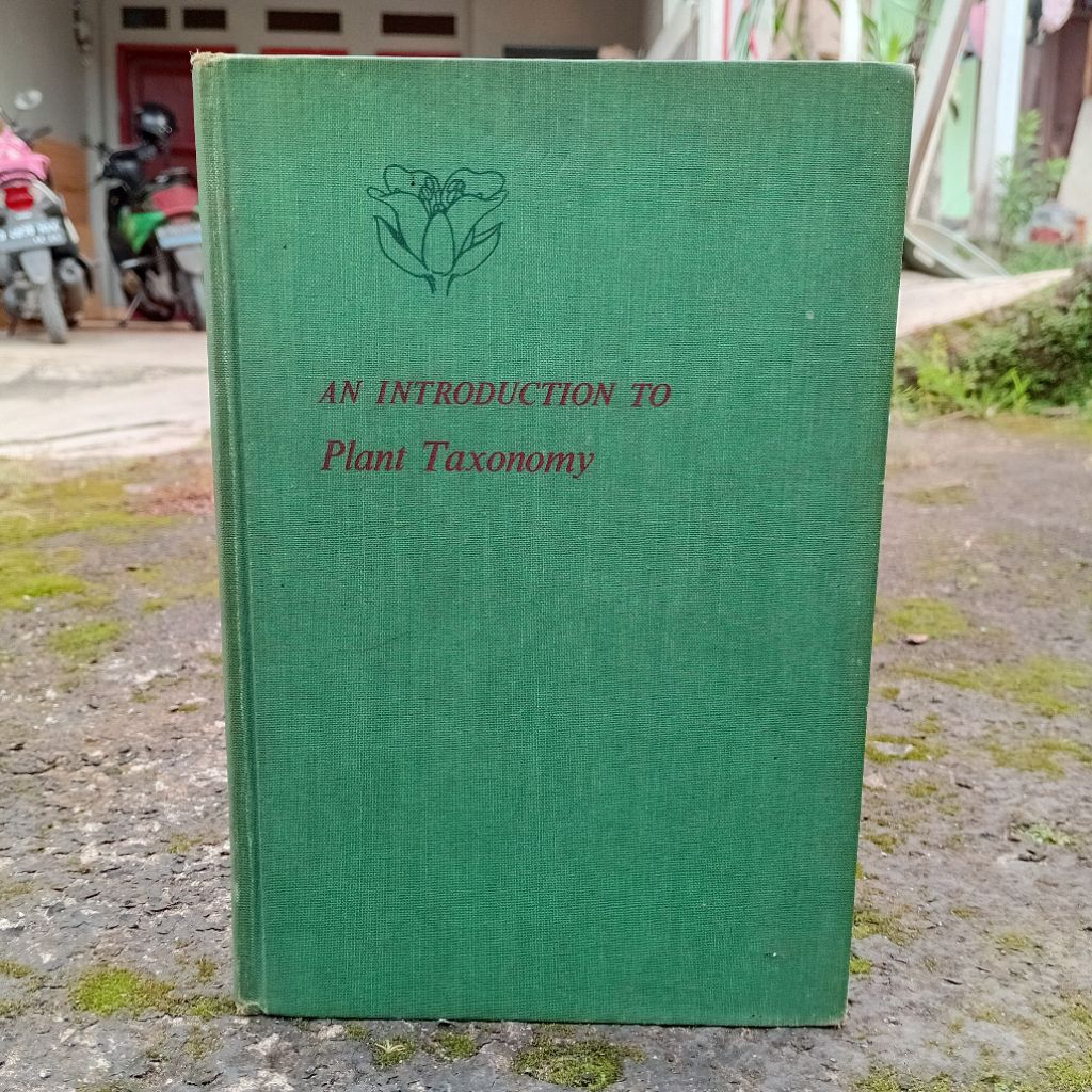 Buku An Introduction to Plant Taxonomy by George H. M. Lawrence (1956) Second Printing Bhs. Inggris 