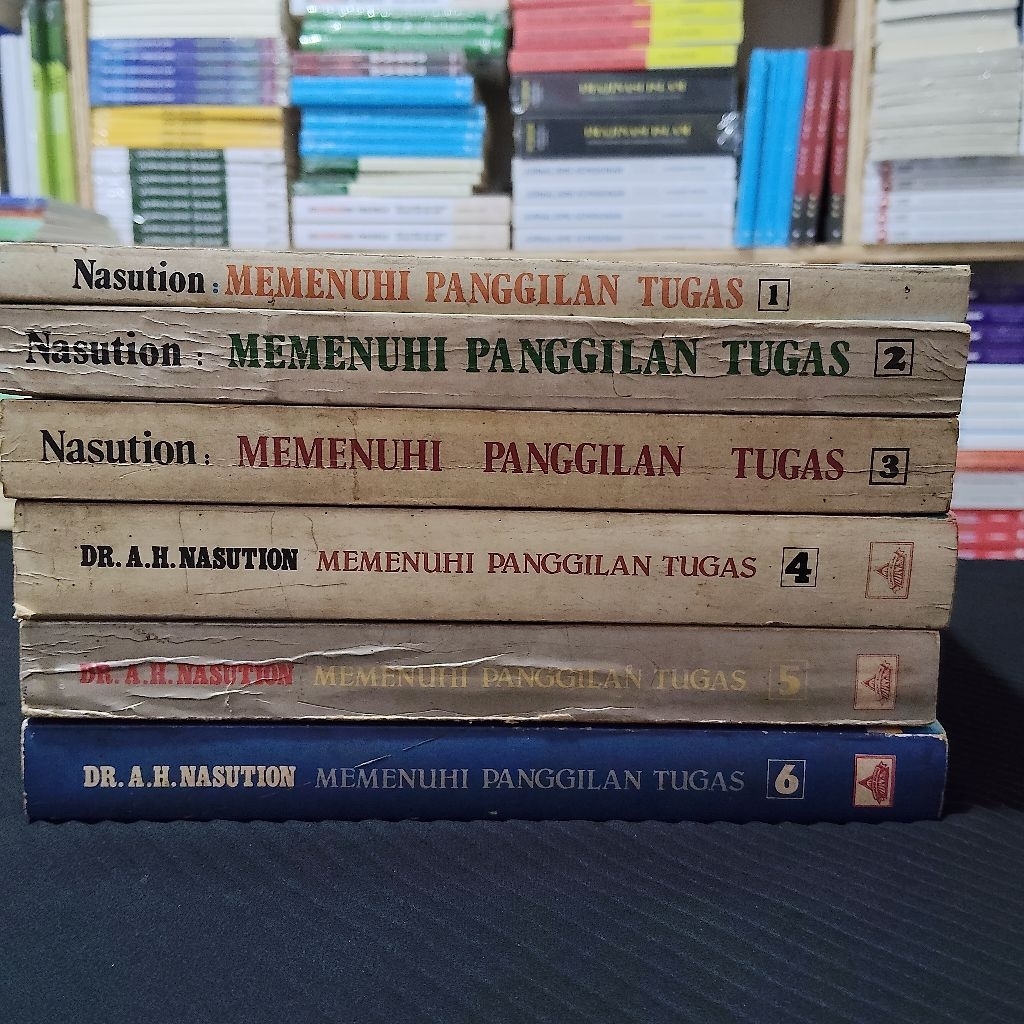 Buku Langka Original • Sepaket 6 Buku DR. A.H NASUTION - Memenuhi Panggilan Tugas